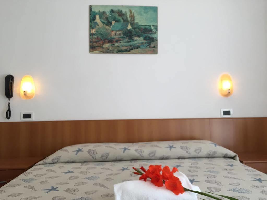 Hotel Gloria 리그나노 사비아도로 외부 사진