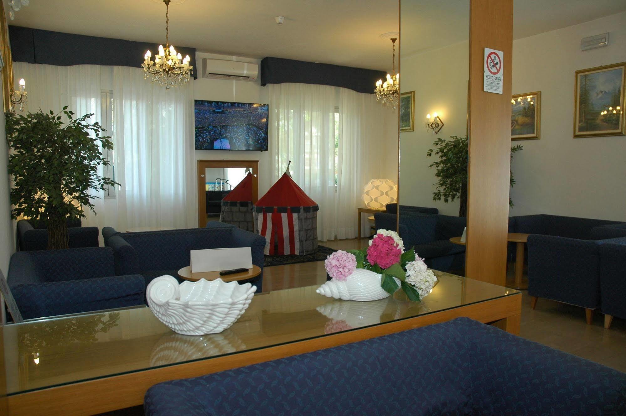 Hotel Gloria 리그나노 사비아도로 외부 사진
